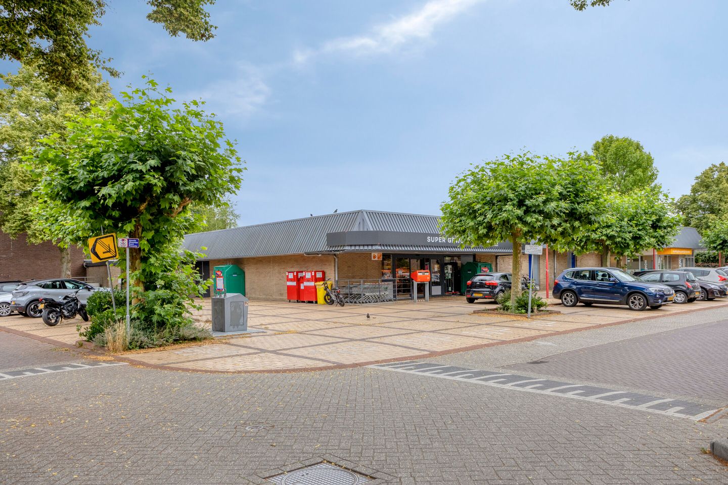 View photo 1 of Spaarpotstraat 14-16