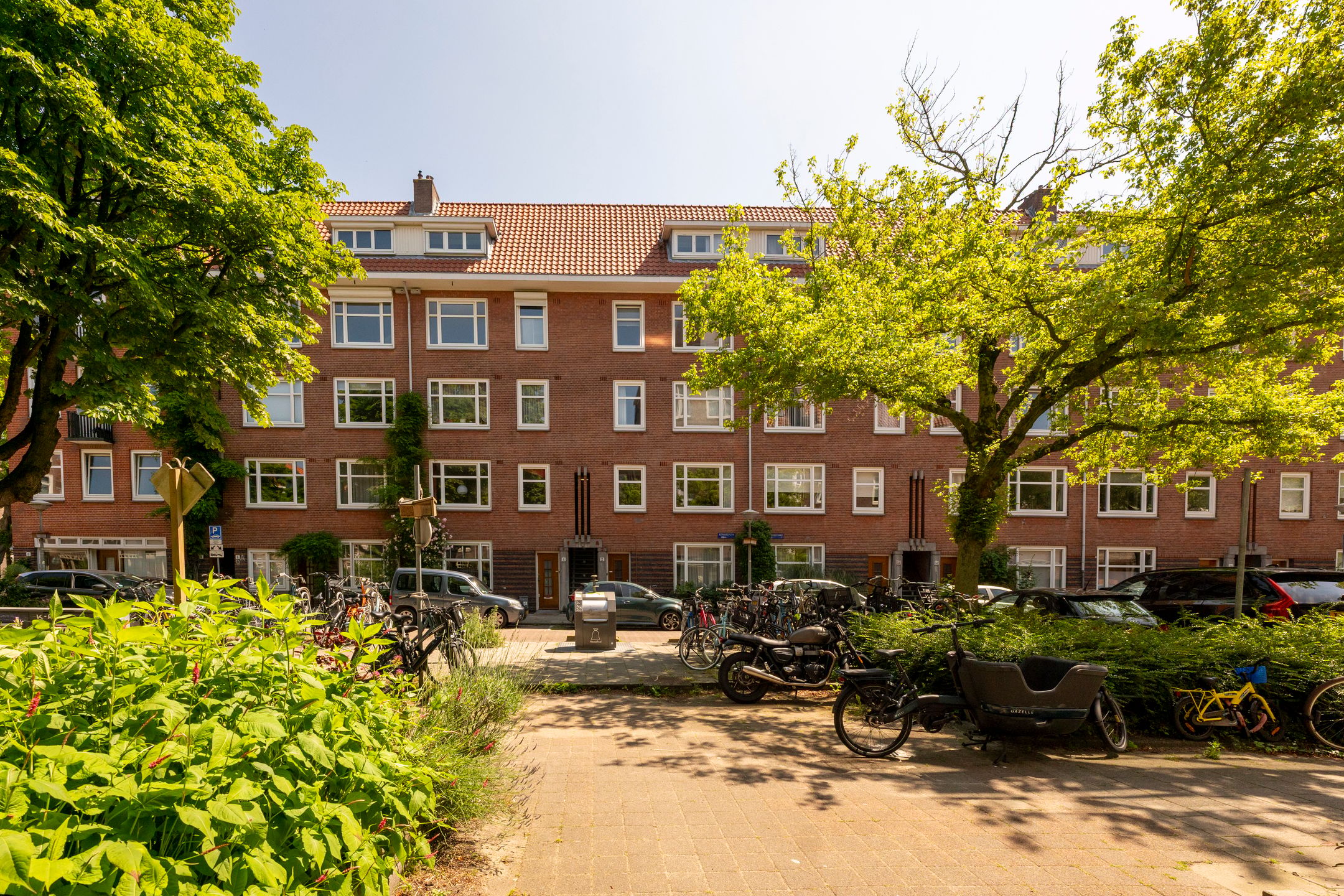 Photo 24 of Bonaireplein 2-1