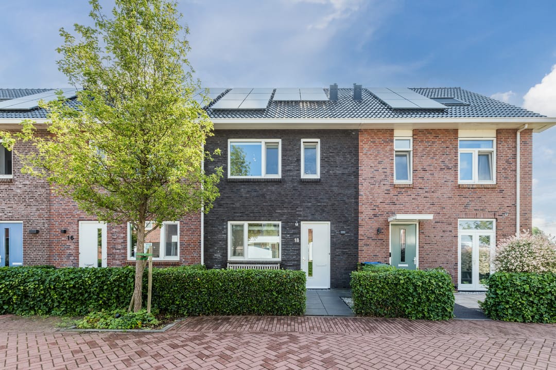 Photo 1 of Steenbakker 18