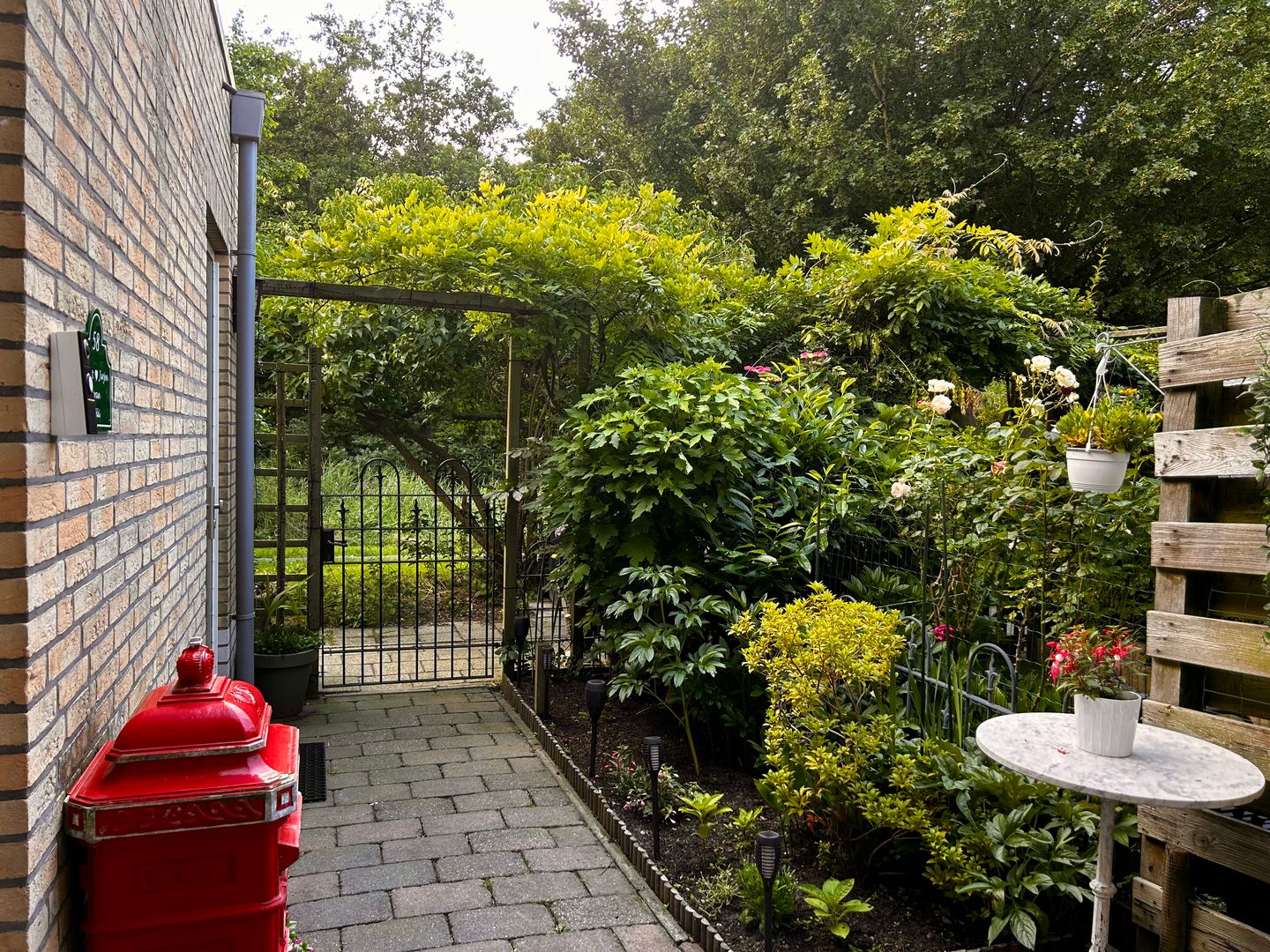 Photo 29 of Dr. L.J. Rogierstraat 58