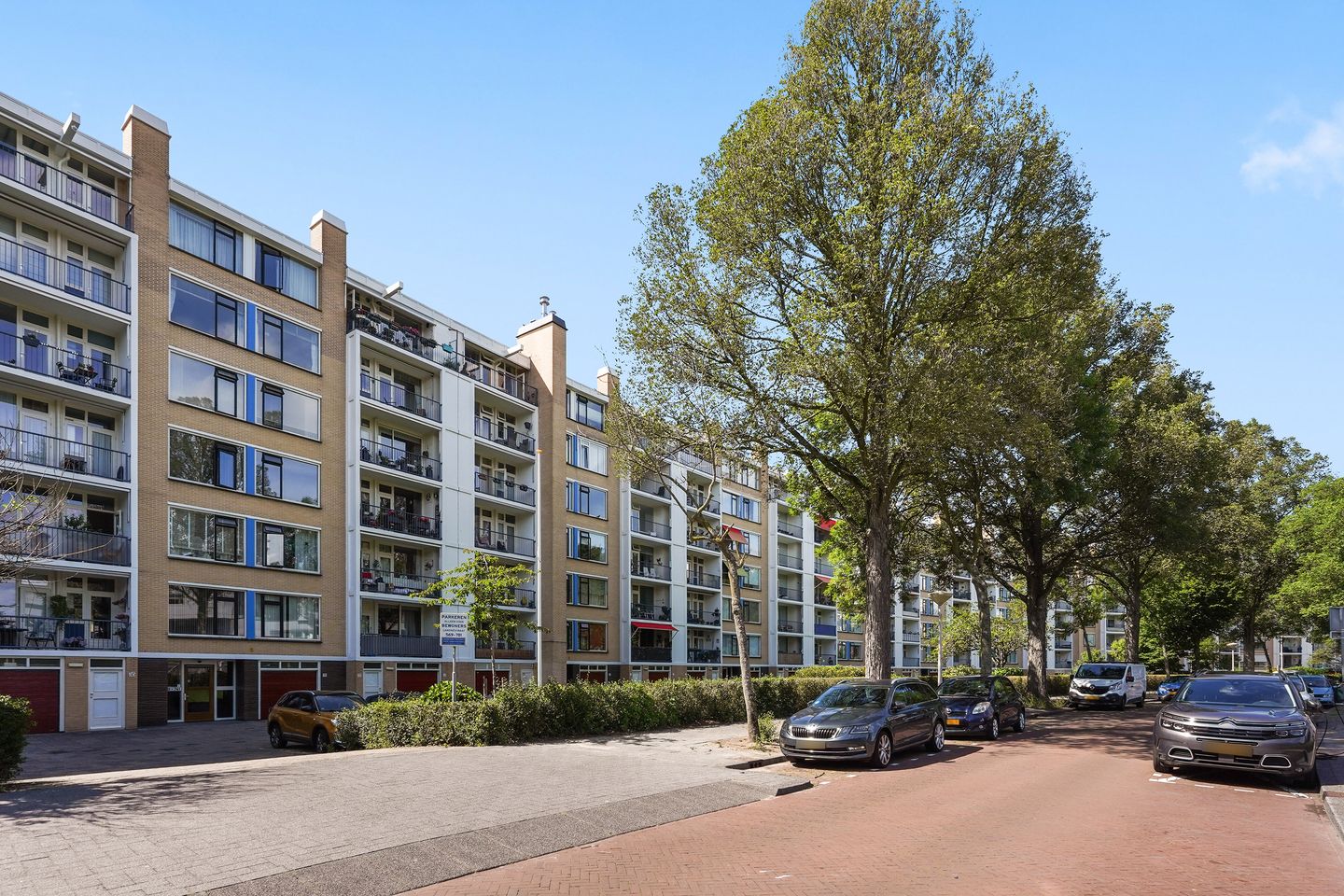 Photo 34 of Landréstraat 727
