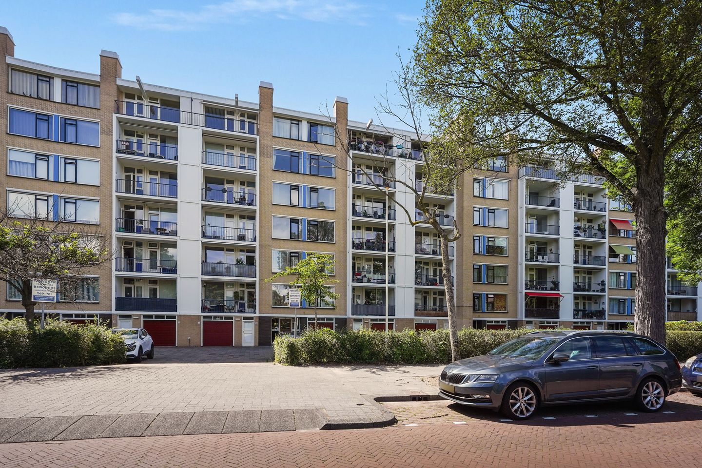 Photo 1 of Landréstraat 727