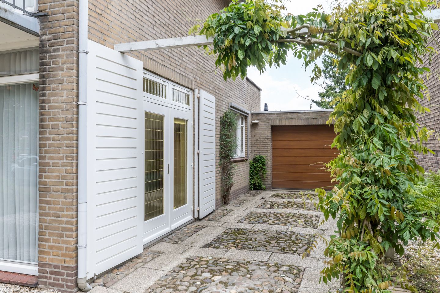 Photo 35 of Montfortstraat 7