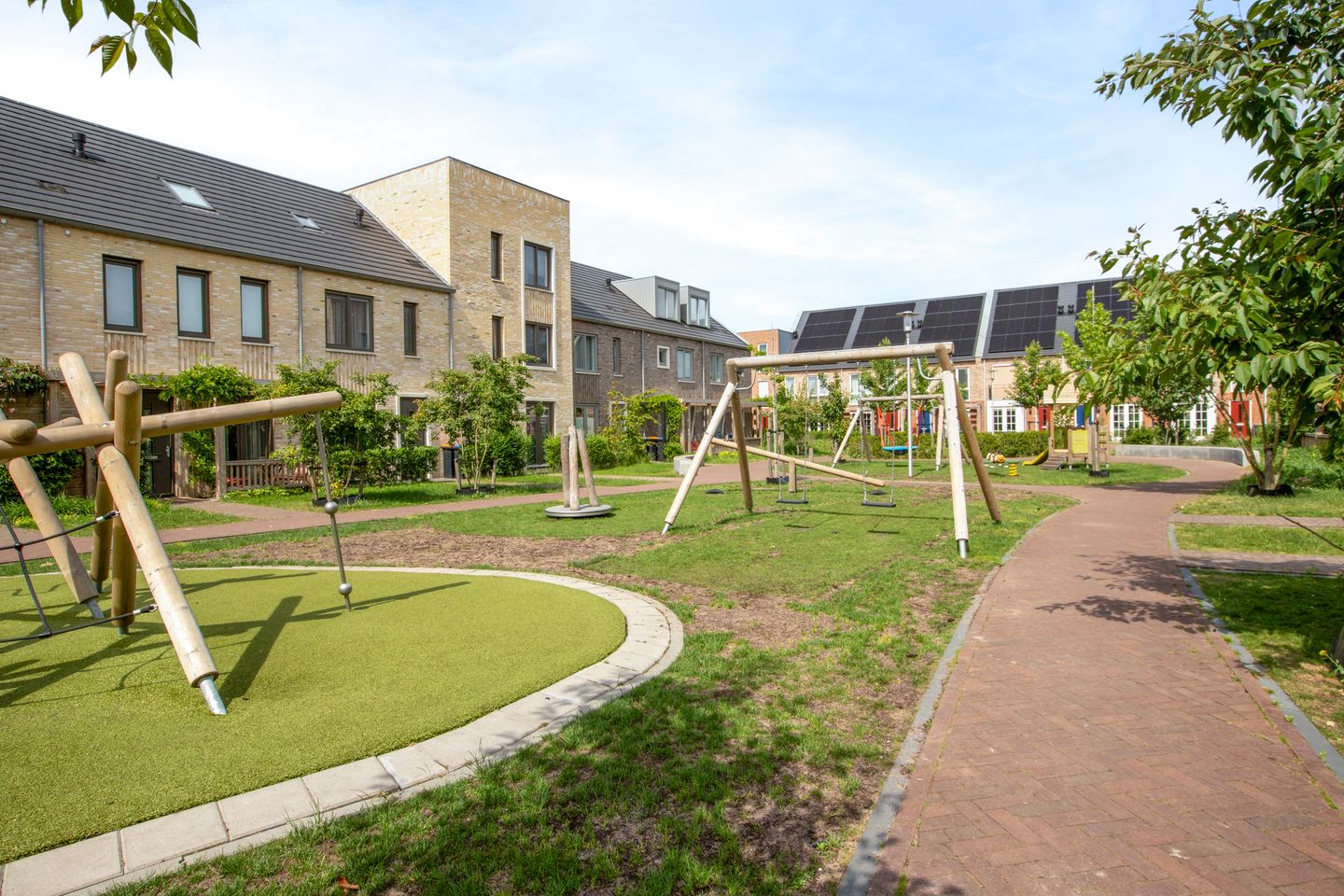 Photo 55 of Catharina Burierlaan 37