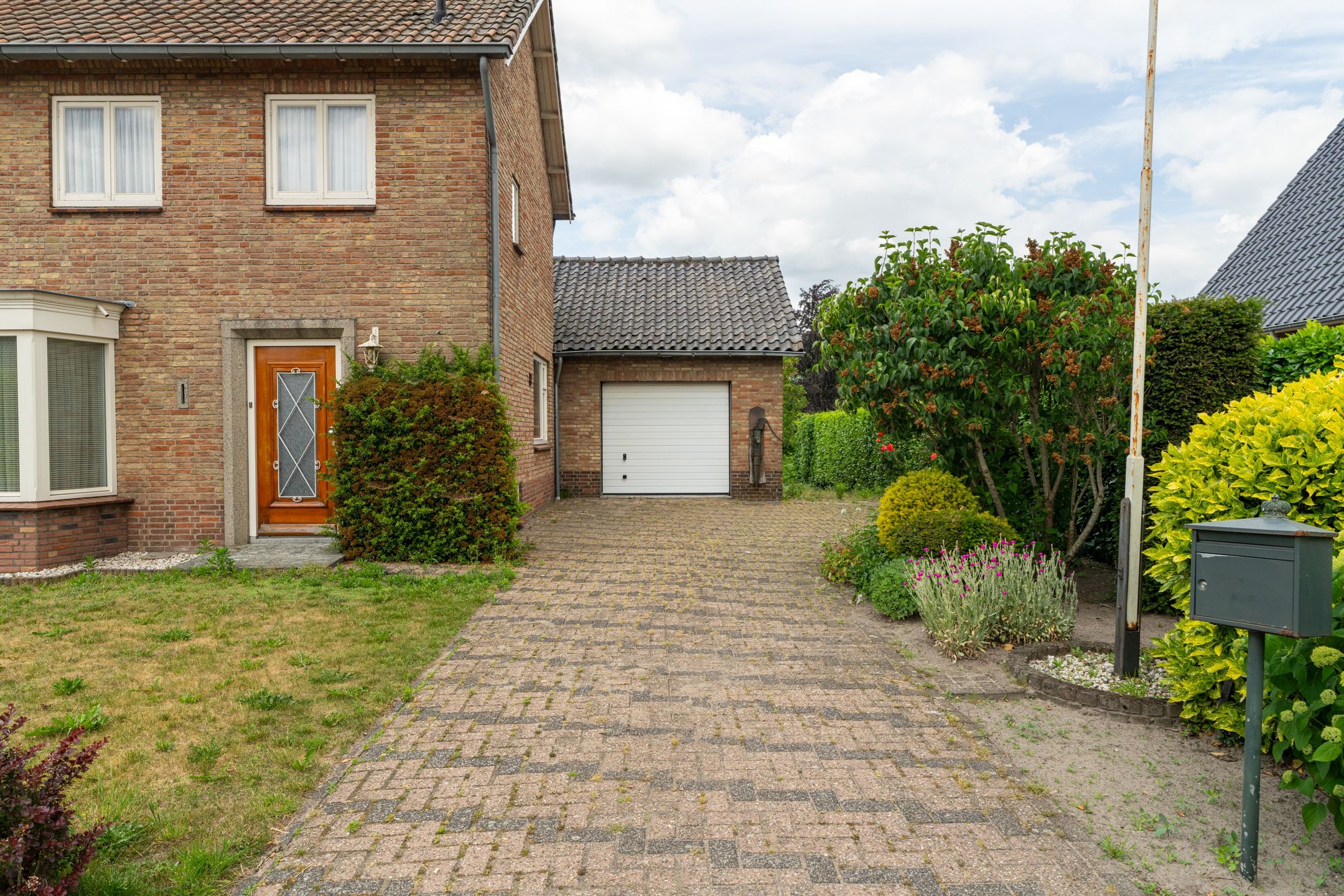 Photo 6 of Heistraat 202