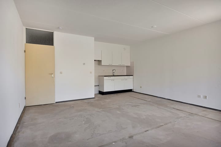 Photo 4 of Veldhofstraat 19-A