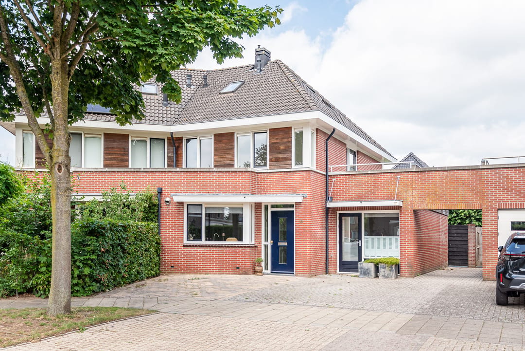 Foto 1 van Rozemarijn 16
