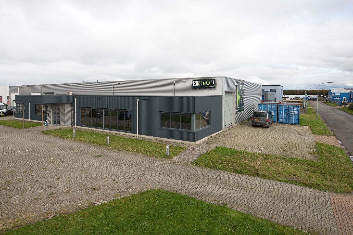 View photo 1 of Stelmaker 12