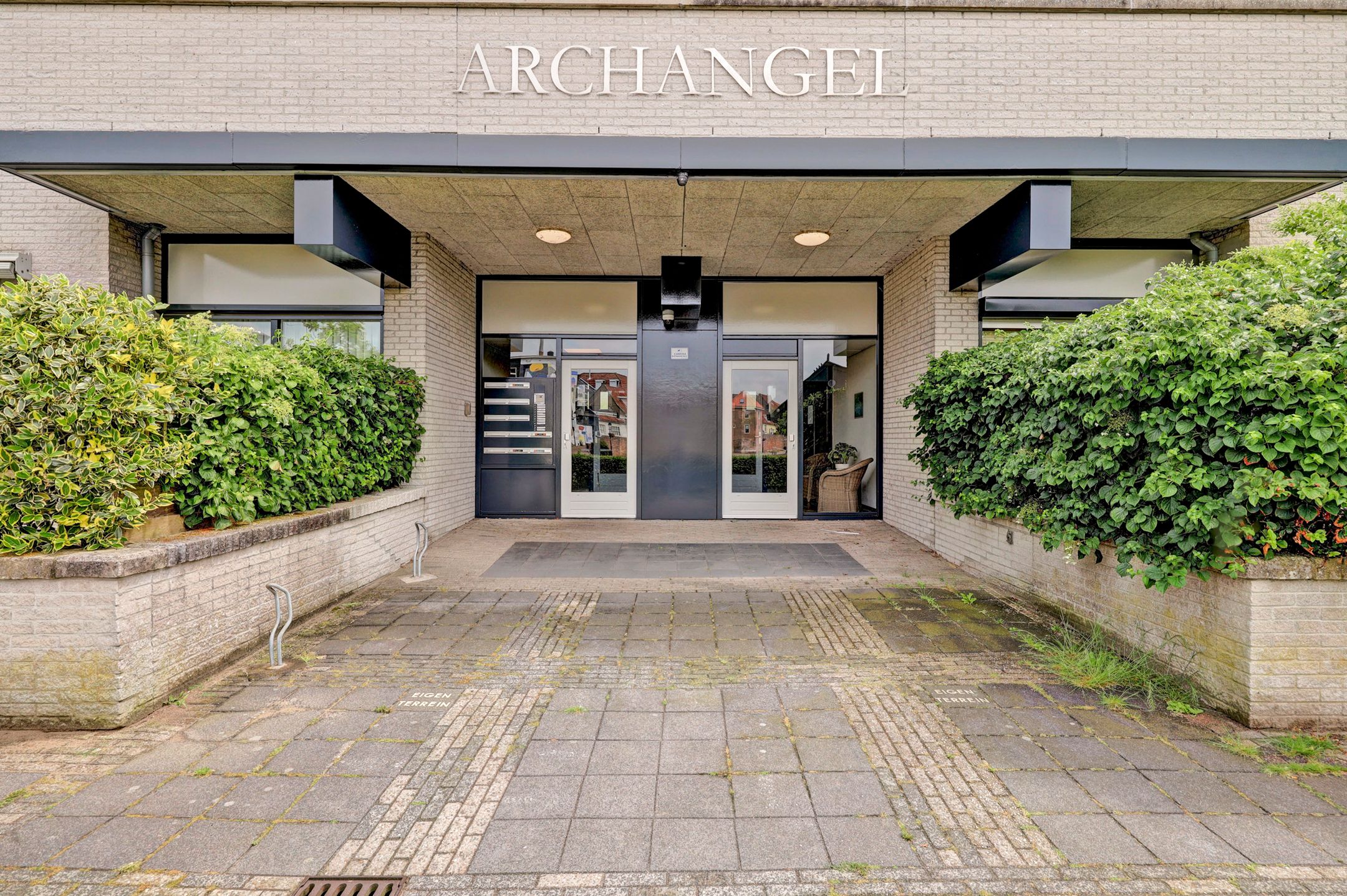 Photo 36 of Archangel 12