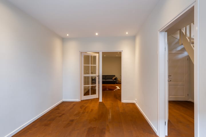 Tussenwoning te koop: Fenacoliuslaan 18, Maassluis