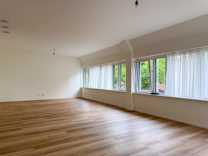 Photo 4 of Nassaustraat 26-B