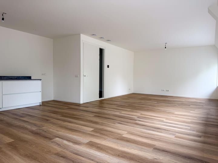 Photo 3 of Nassaustraat 26-B