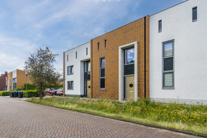 Foto 2 van Joep Naninckstraat 9