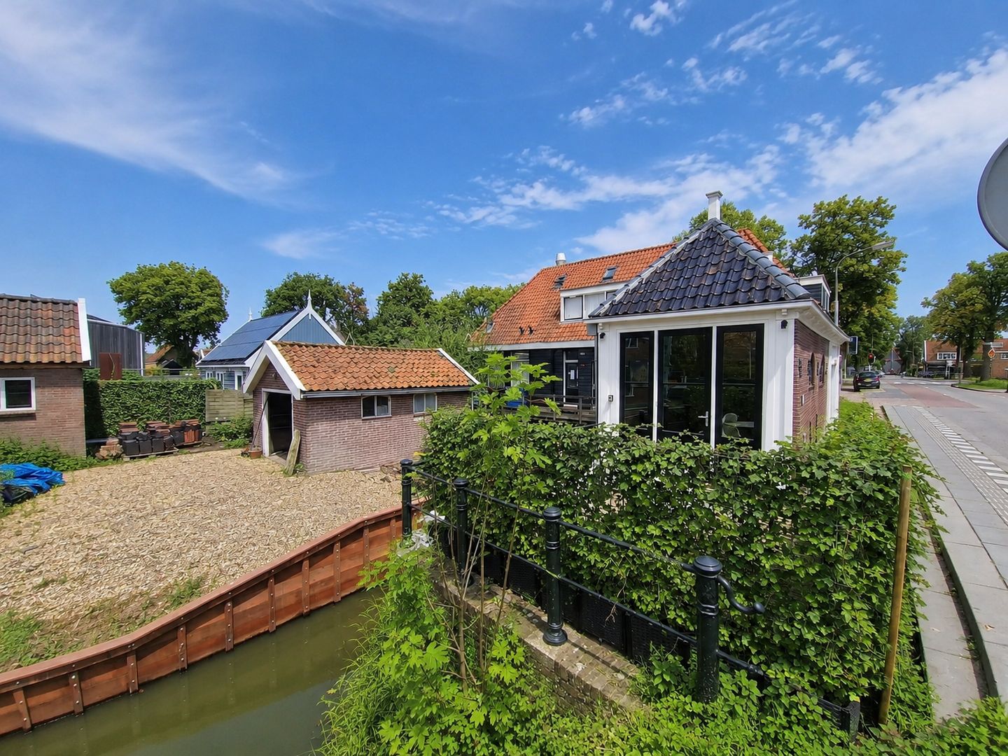 Bekijk foto 2 van Middenweg 179-a