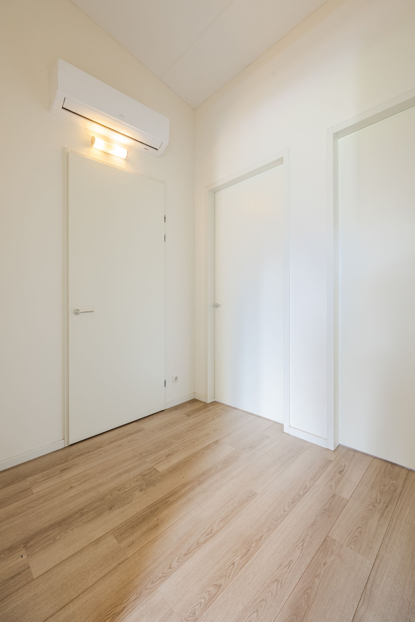 Foto 40 van Joep Naninckstraat 9