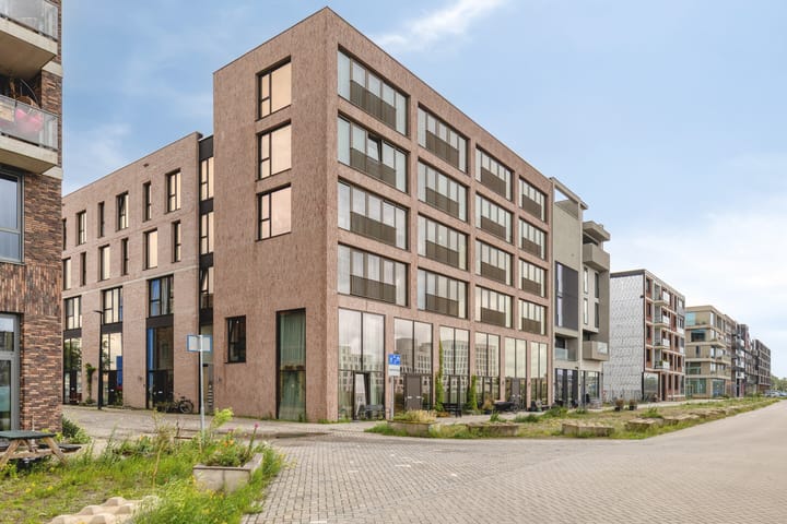 Foto 5 van Huiswoudstraat 4