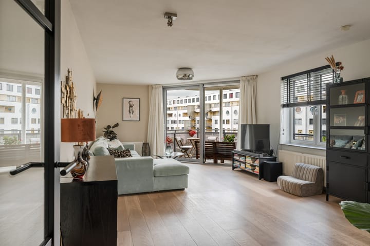 Appartement te koop: Borneolaan 268, Amsterdam