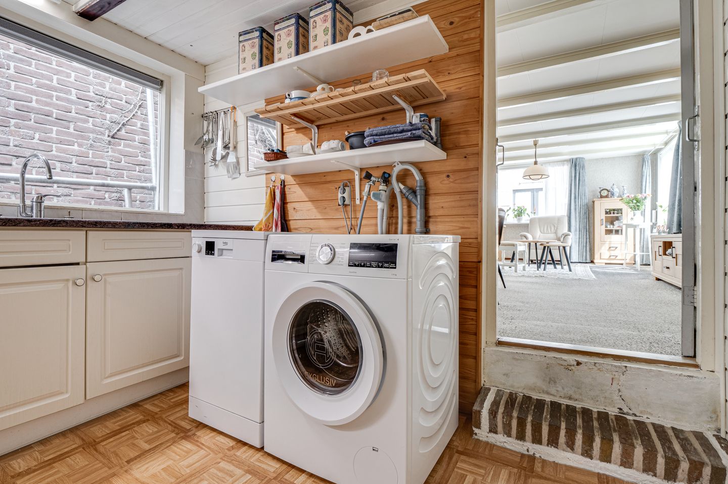 Photo 10 of Dorpsstraat 1011
