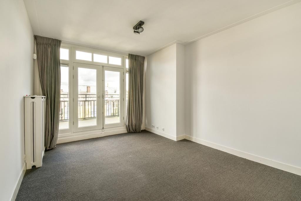 Photo 20 of Wouwermanstraat 12-2