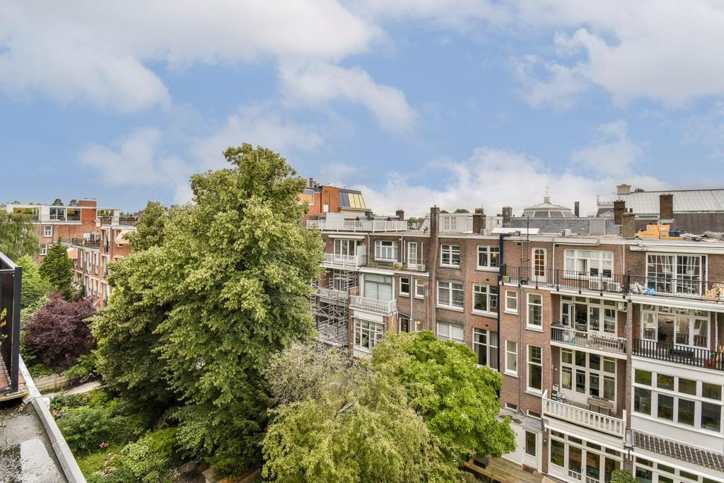 Photo 31 of Wouwermanstraat 12-2