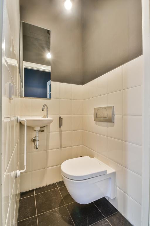 Photo 11 of Wouwermanstraat 12-2