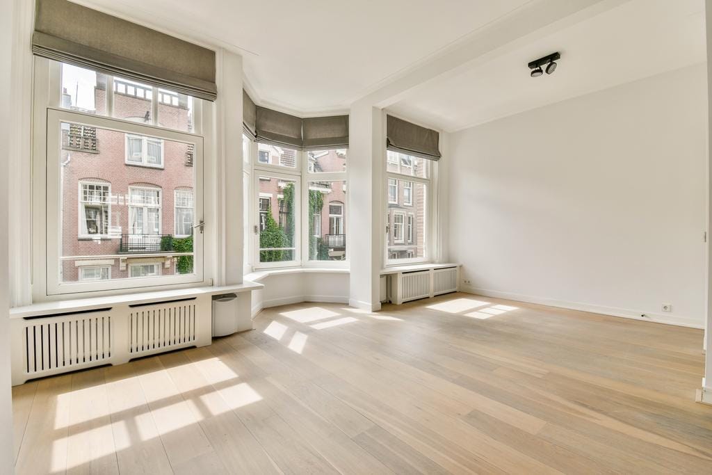 Photo 5 of Wouwermanstraat 12-2