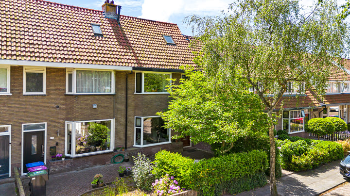 Photo 2 of Bijenhofstraat 68