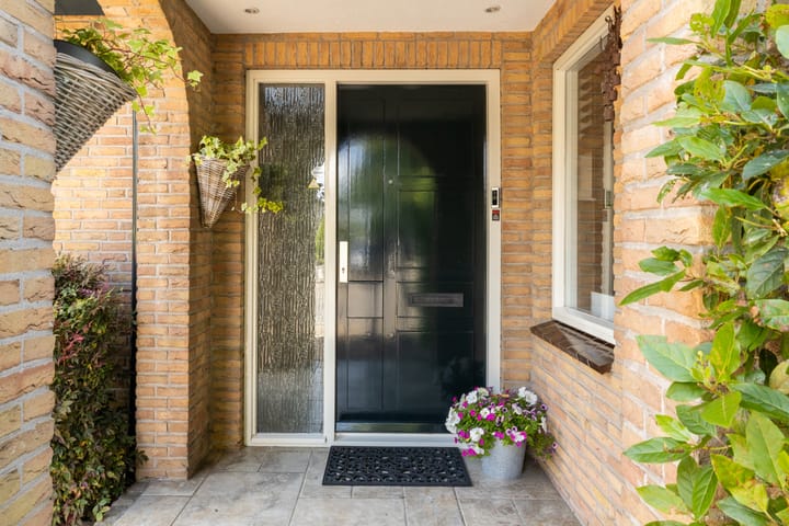 Vrijstaande woning te koop: Kruilier 2, Wateringen