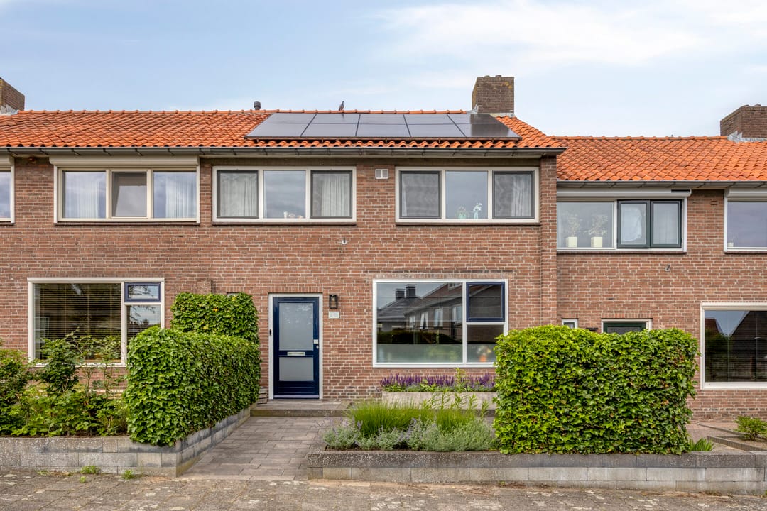 Photo 1 of Meidoornstraat 6