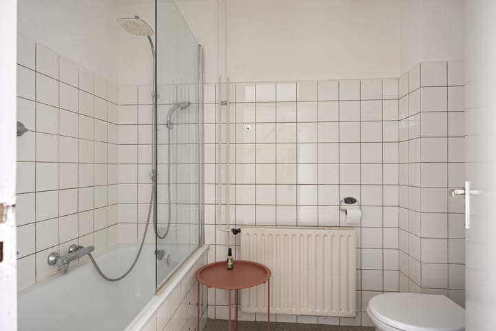 Tussenwoning te koop: Albert van Huffelstraat 41, Breda