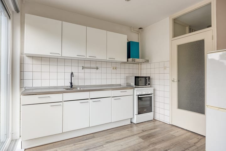 Tussenwoning te koop: Albert van Huffelstraat 41, Breda