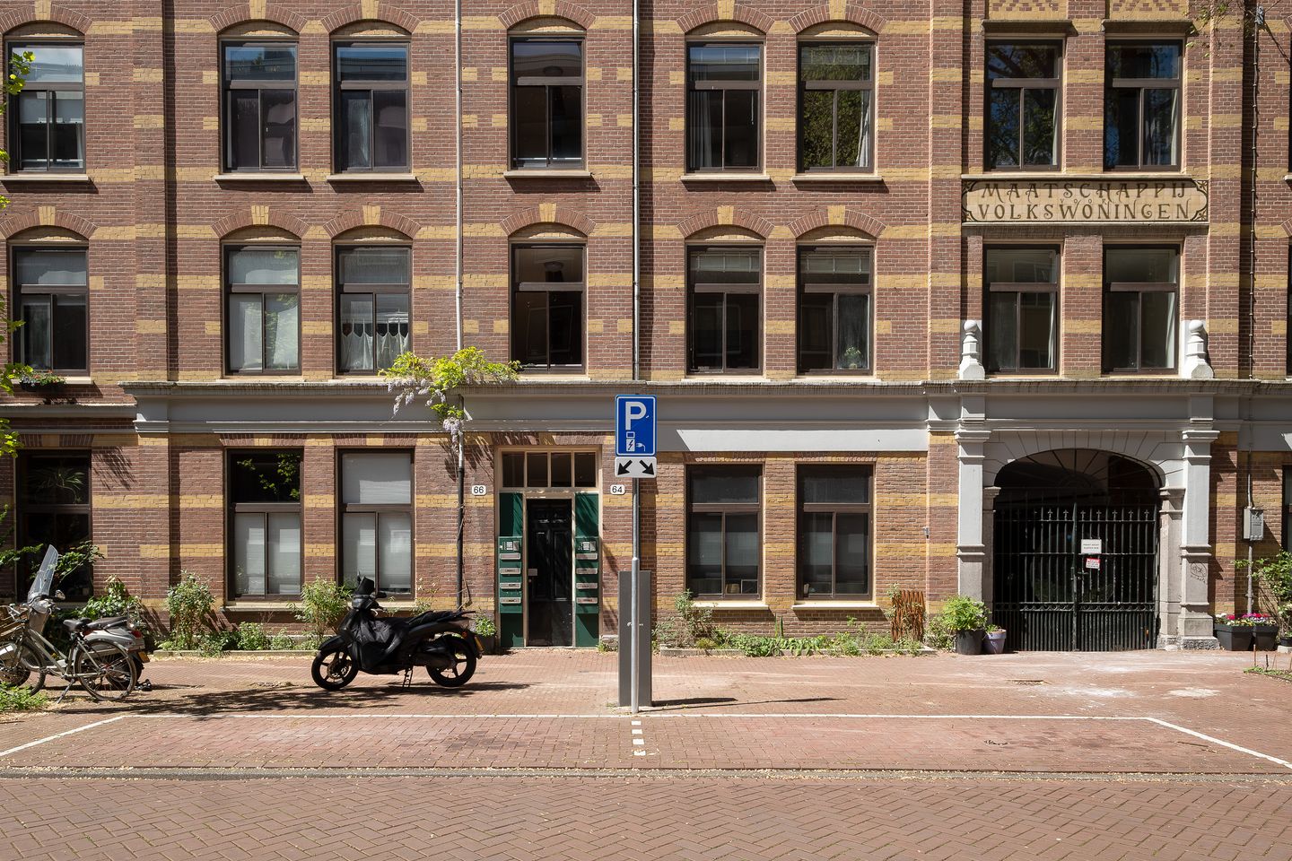 Foto 19 van Van Houweningenstraat 64-1
