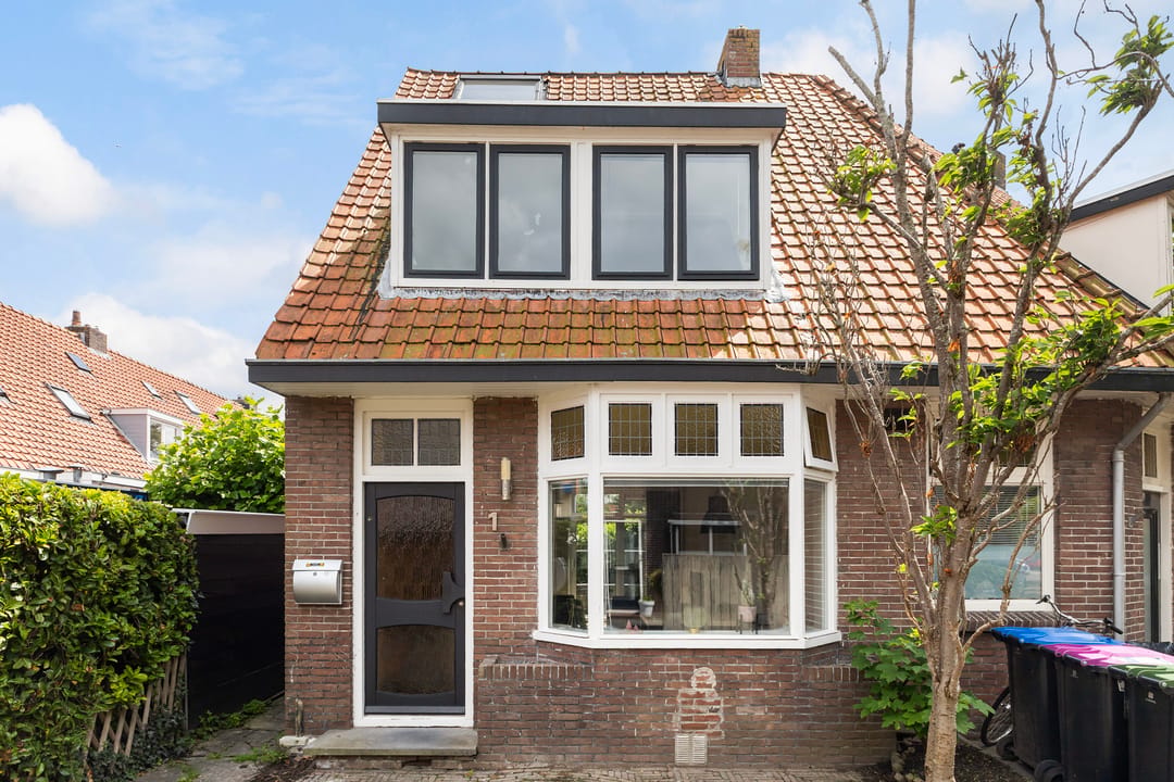 Foto 1 van Brahmsstraat 1