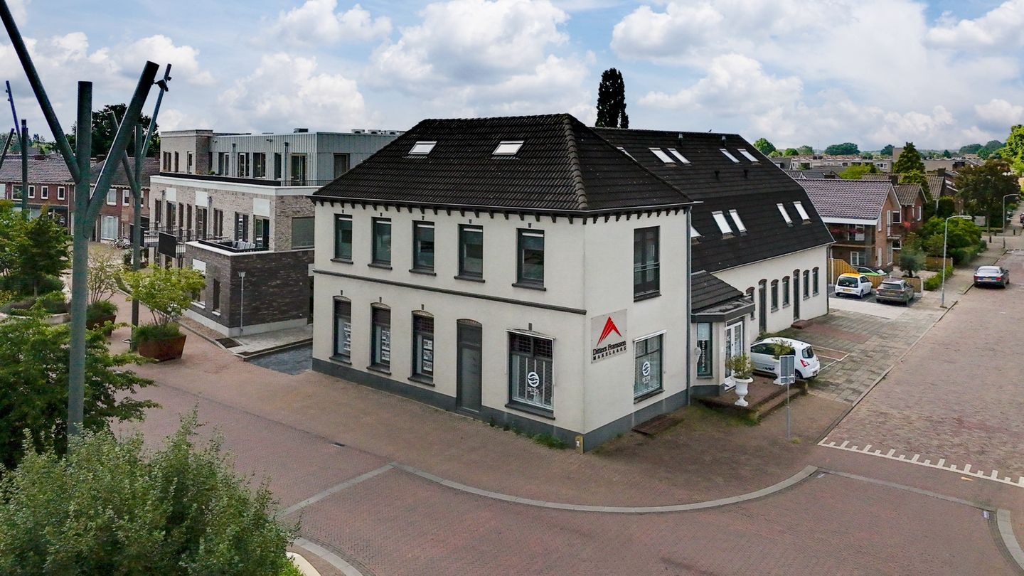 Photo 35 of Wilhelminastraat 28-A
