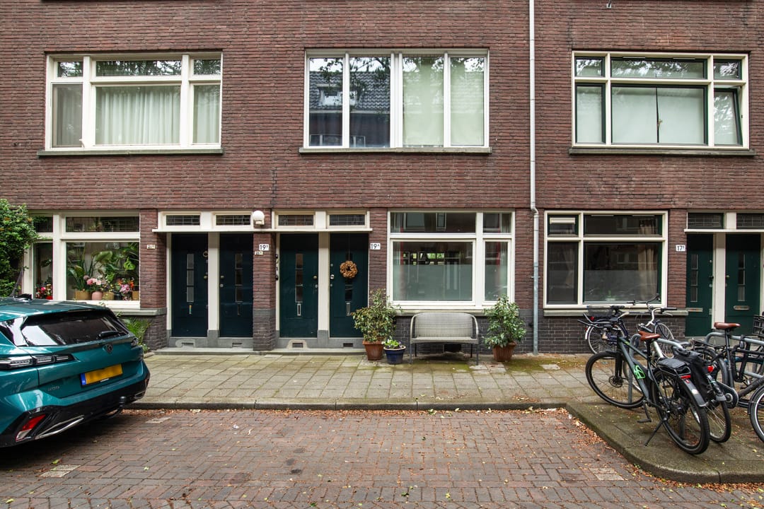 Photo 37 of Groen van Prinstererstraat 19-A