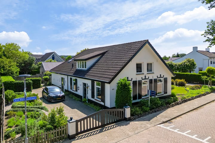 Photo 3 of Sint Martinusstraat 45