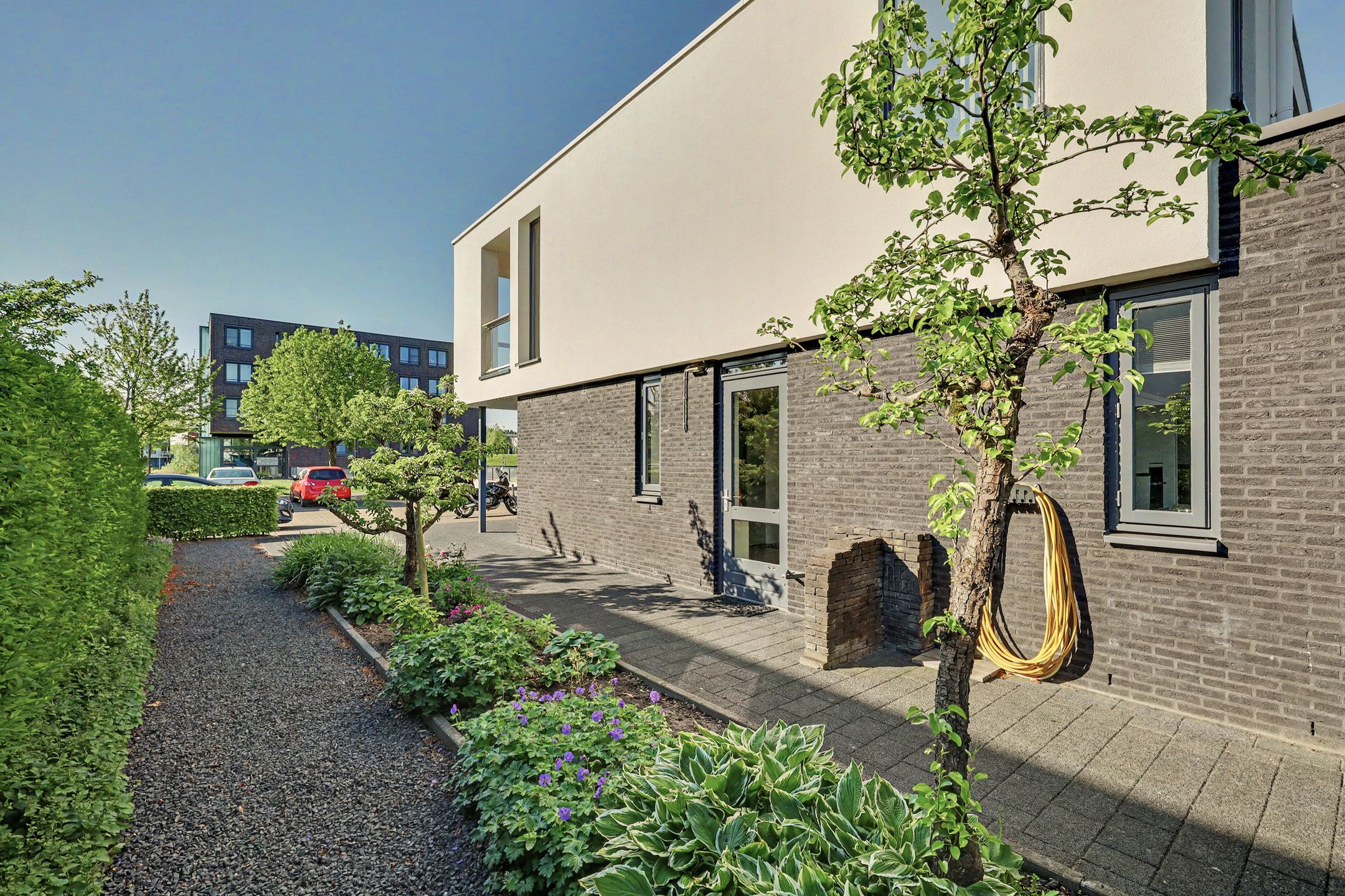 Foto 48 van Hoefbladstraat 30