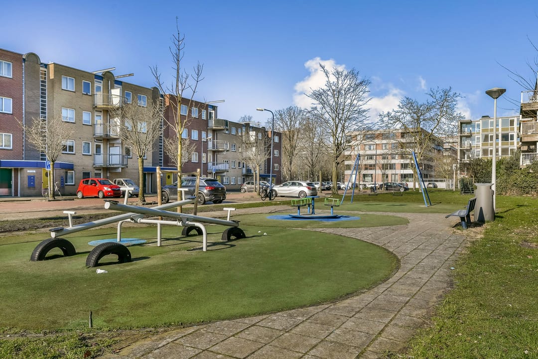 Photo 23 of Johan Hofmanstraat 332