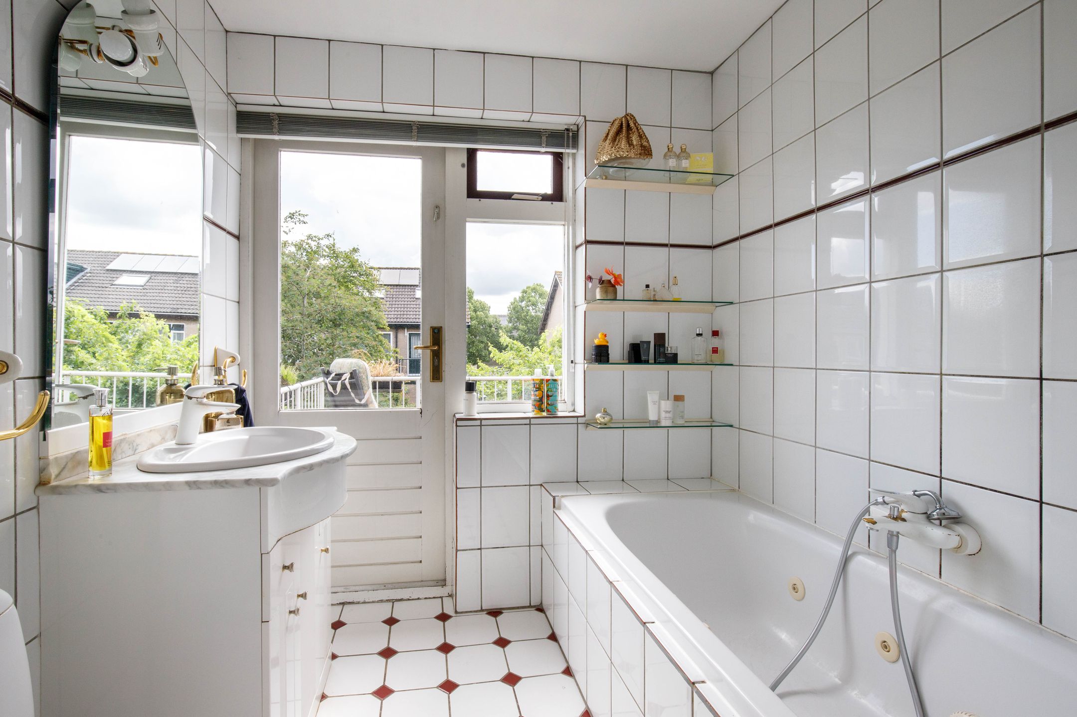 Photo 21 of Pinksterbloemstraat 6