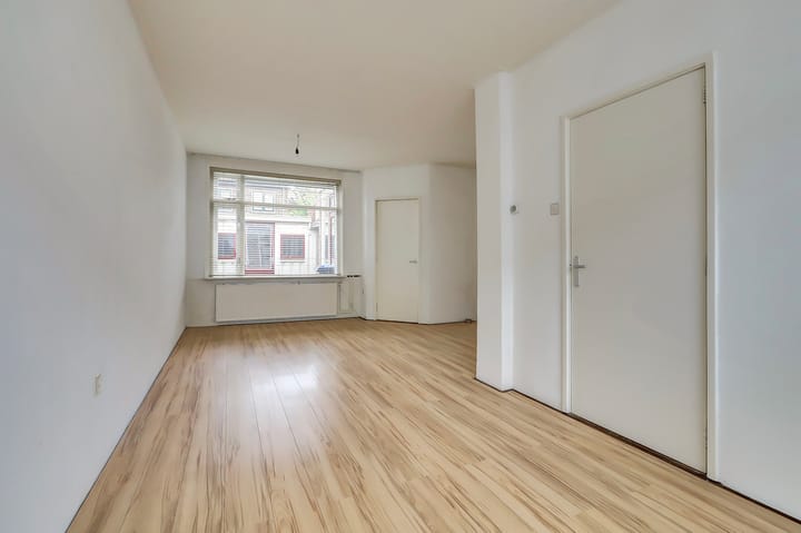 Photo 4 of Dennenstraat 37