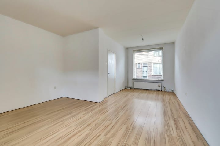 Photo 3 of Dennenstraat 37