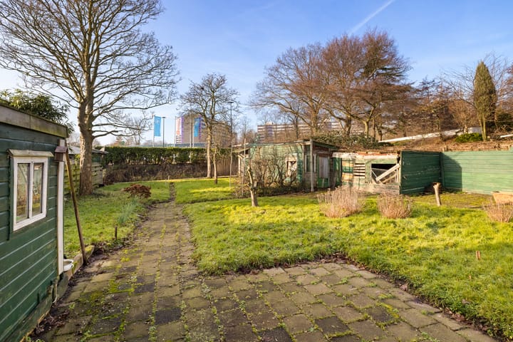 Twee-onder-één-kap te koop: Zuideinde 396, Amsterdam
