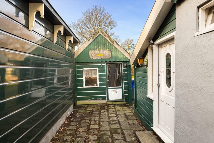 Twee-onder-één-kap te koop: Zuideinde 396, Amsterdam