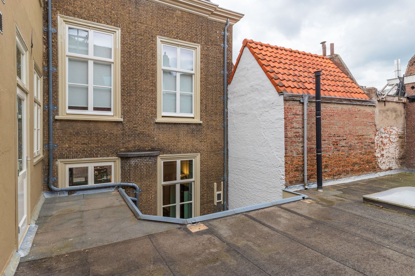 Photo 29 of Nieuwsteeg 1