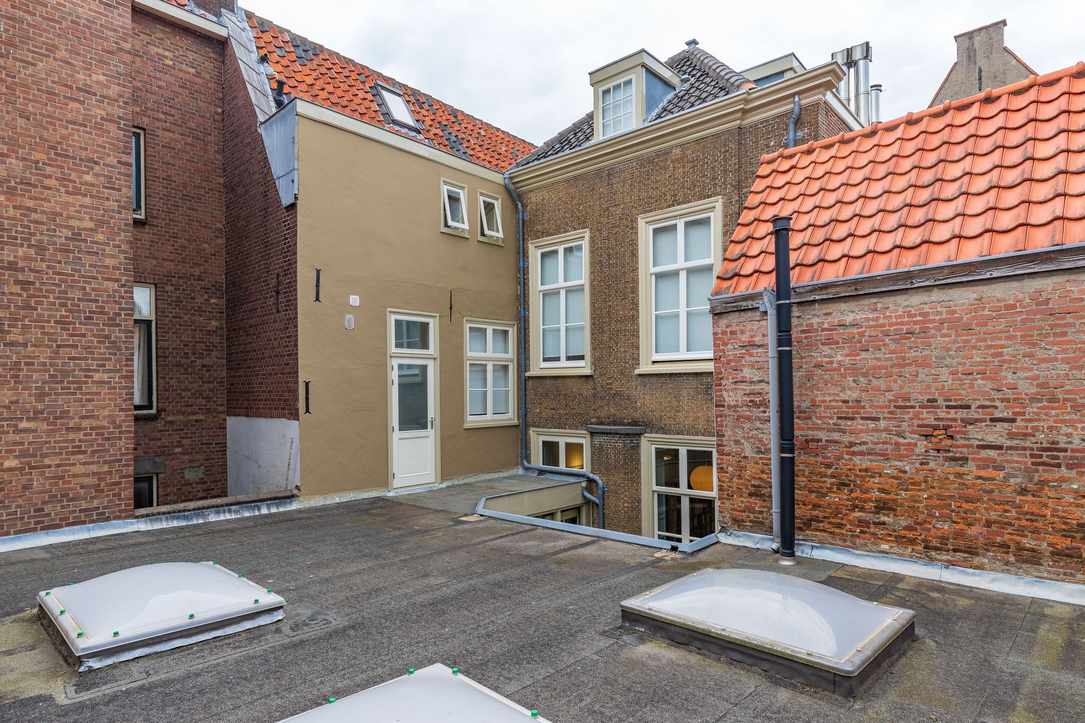Photo 30 of Nieuwsteeg 1