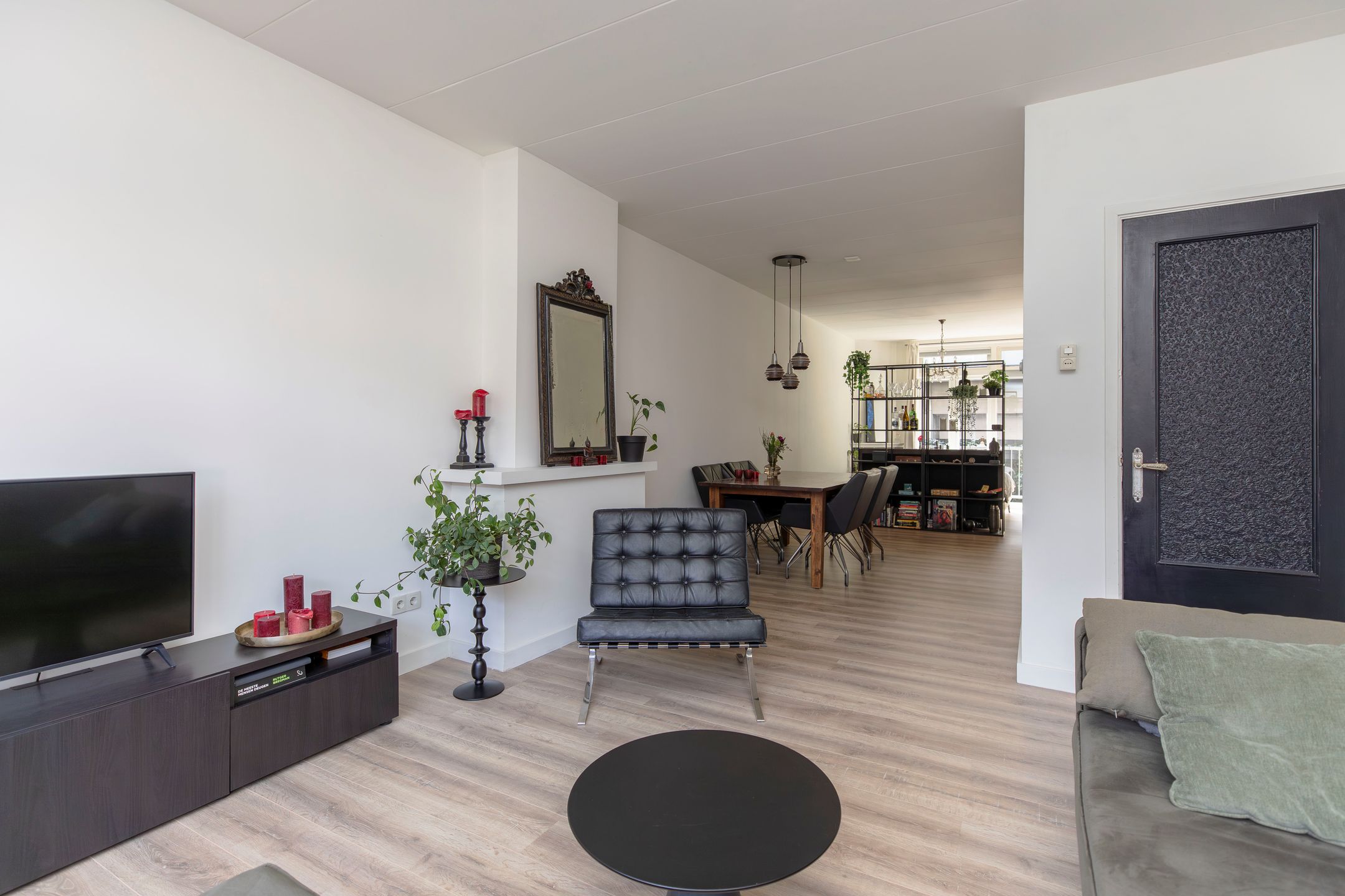 Photo 6 of Scheveningsestraat 8-A