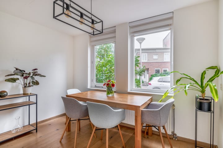 Tussenwoning te koop: Alzira 20, Eindhoven