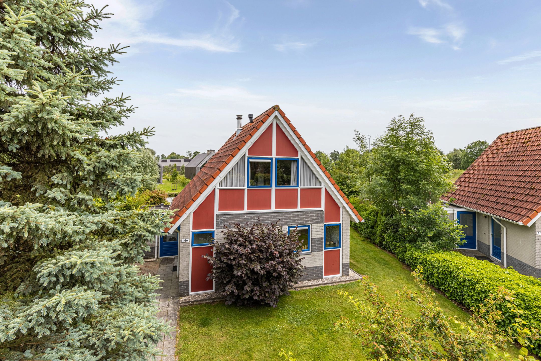 2-bedroom freehold villa in Steendam — photo 3 of 5