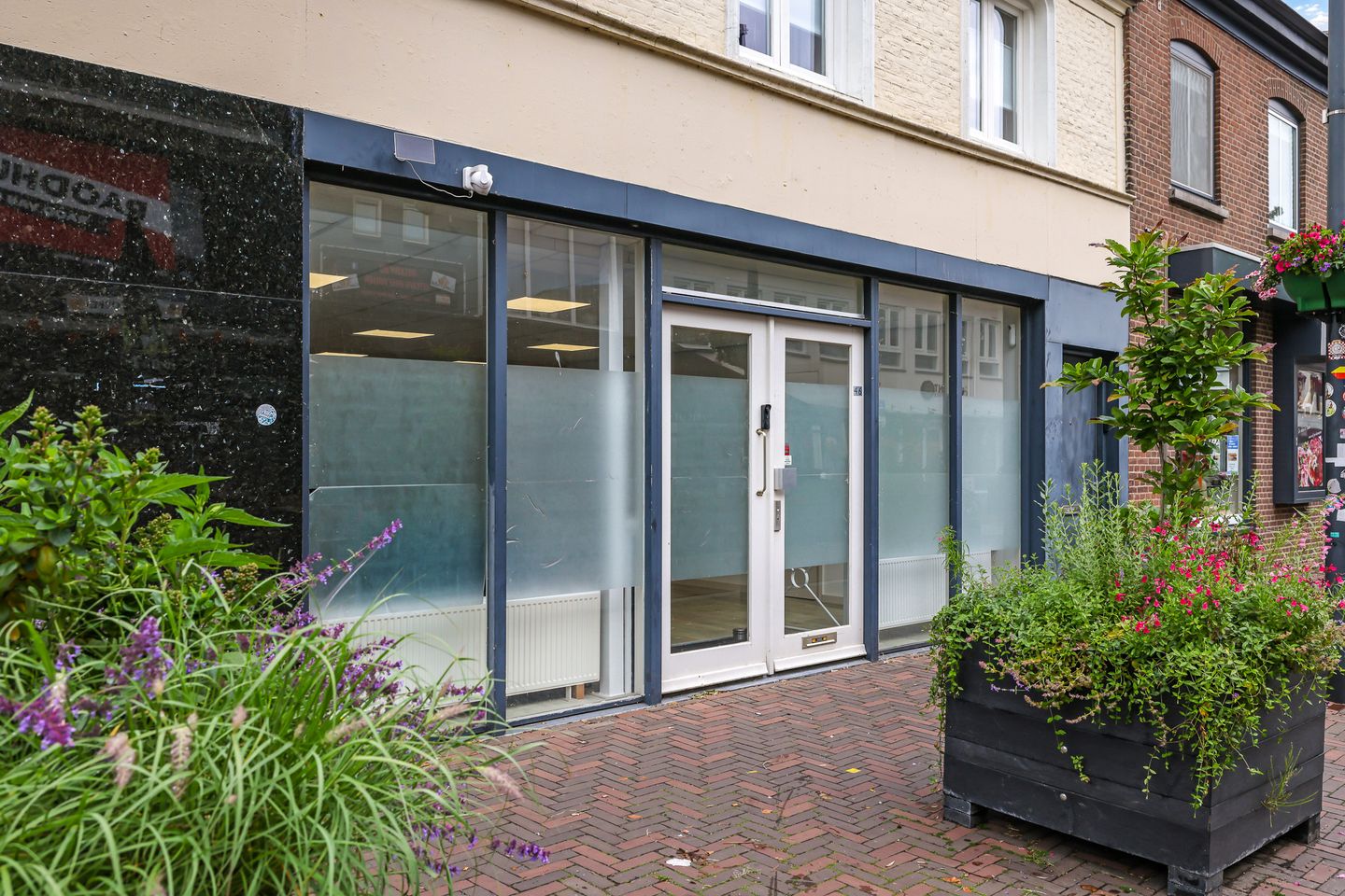 View photo 4 of Grotestraat 46