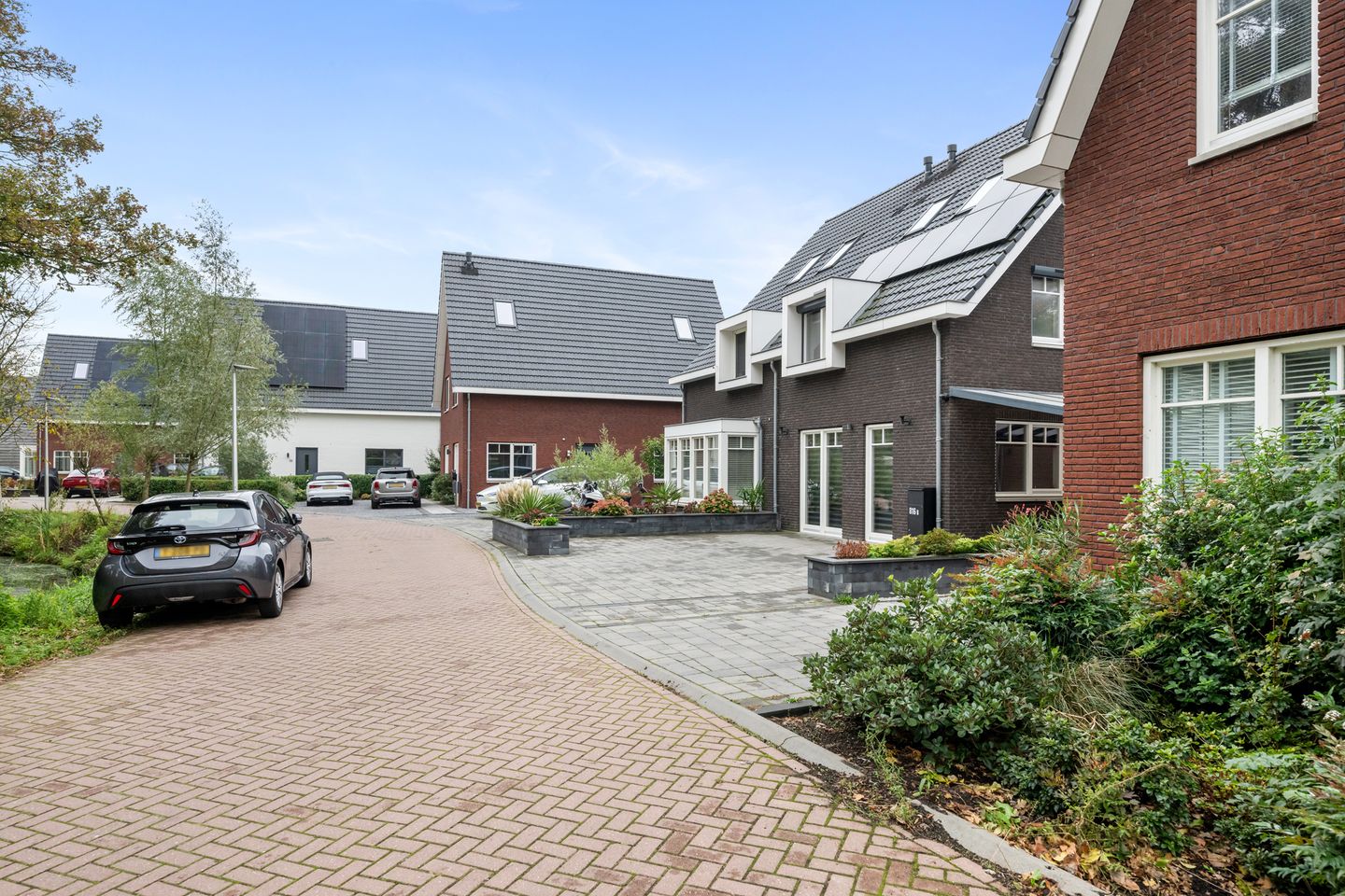 Foto 4 van Charloisse Lagedijk 816-B